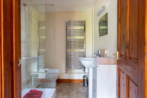 Kúpeľňa v ubytovaní Herefordshire Holiday Cottages