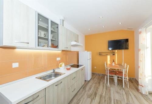 Apartments Summertime – Photos 5