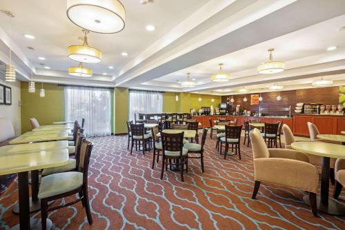 Ресторан / где поесть в La Quinta by Wyndham Boise Towne Square
