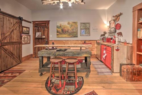 Φωτογραφία από το άλμπουμ του Walk to Waterfront Dtwn Sturgeon Bay Retreat! σε Sturgeon Bay