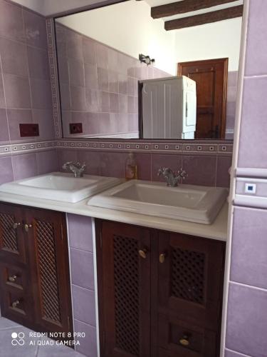 Kúpeľňa v ubytovaní casa rural Sombra de la Atalaya