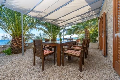 Luxury Beachfront Villa Mare with private pool at the beach Orebic - Peljesac