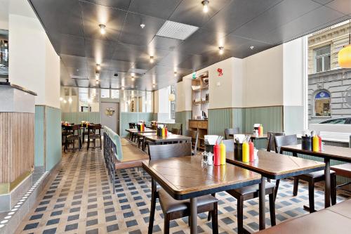 Best Western Hotel at 108 Image