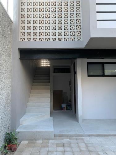 La fachada o entrada de Las Palmas Studios
