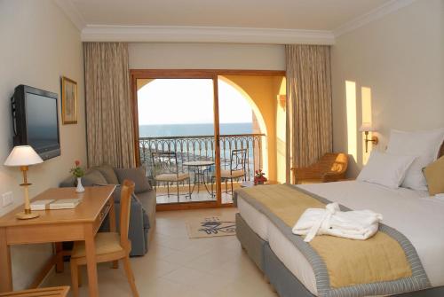 Gallery image of Mövenpick Resort & Marine Spa Sousse in Sousse