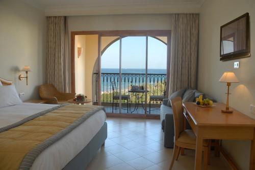 Gallery image of Mövenpick Resort & Marine Spa Sousse in Sousse