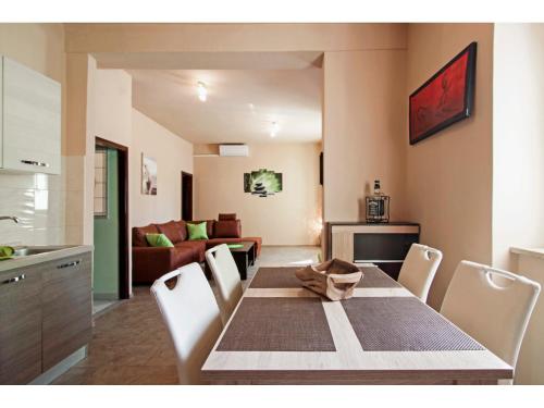 Anni Apartments