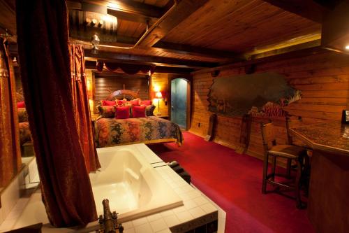 Načrt razporeditve prostorov v nastanitvi Black Swan Inn Luxurious Theme Rooms