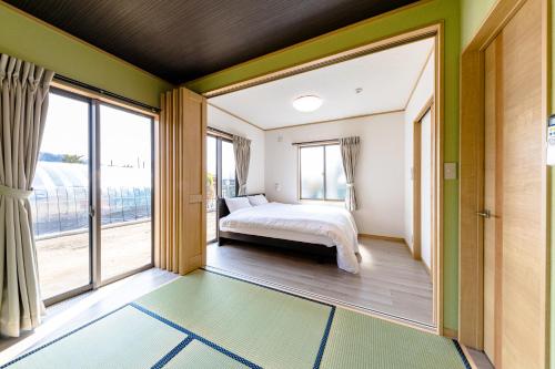 Katil atau katil-katil dalam bilik di Furaku-Dog
