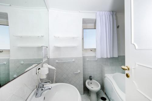 Ένα μπάνιο στο Luxury Villas Positano