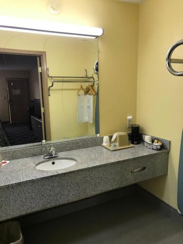 Galería fotográfica de Days Inn by Wyndham Byron en Byron