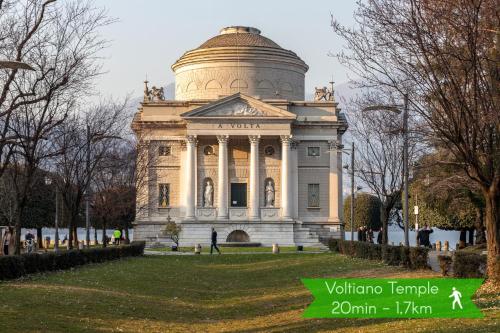a building with a dome on top of a field at Il Garovaglio in Como