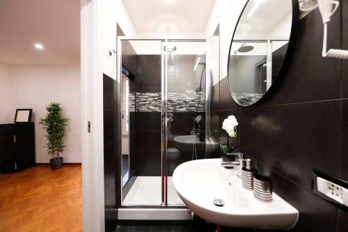 Black Enchanting Jacuzzi Suite Trastevere
