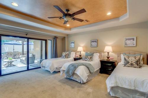 Gallery image of Estate Resort Style Oasis 6BDRM, 5.5 Bath Heated Pool with Misters in Scottsdale