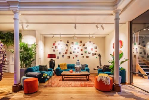 Χώρος καθιστικού στο Bunk Hotel Utrecht