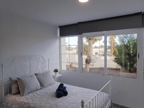 Postel nebo postele na pokoji v ubytování Apartamento en Playa Roca primer linea de mar (05)