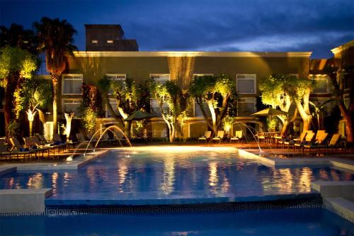 Plaza Camelinas Hotel en Querétaro