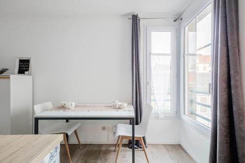 Φωτογραφία από το άλμπουμ του Studios avec parking, clim, balcon, proche tram στη Γκρενόμπλ