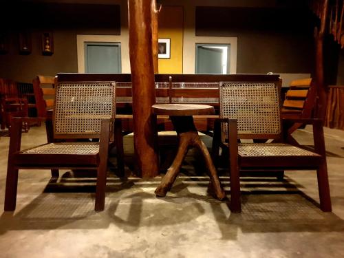 Ruang duduk di Jungle House