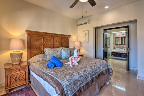 Postel nebo postele na pokoji v ubytování Playa del Carmen Beachfront Condo with Pool Access!