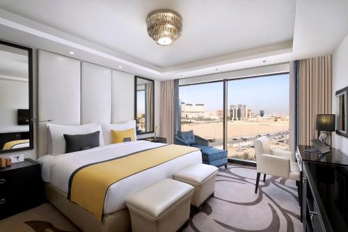 Afbeelding uit fotogalerij van voco - Riyadh, an IHG Hotel in Riyad