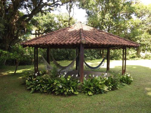 Taman di luar Hotel Vivenda Penedo