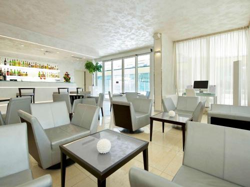 Posezení v ubytování Mercure Hotel Rimini Artis