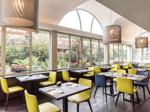 Εστιατόριο ή άλλο μέρος για φαγητό στο Mercure Roma West