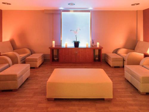 Mercure Sheffield St Paul's Hotel & Spa Image