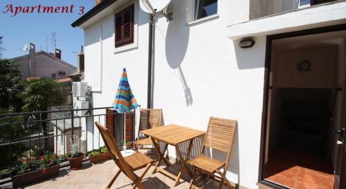 Old Town Rooms and Apartment