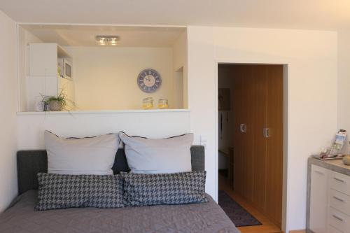 Un ou plusieurs lits dans un hébergement de l'établissement Rosenalm Scheidegg Apartment 256