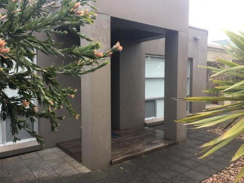 Κήπος έξω από το Mount Gambier Apartment - 1206