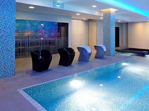 Poolen vid eller i närheten av Novotel London Blackfriars