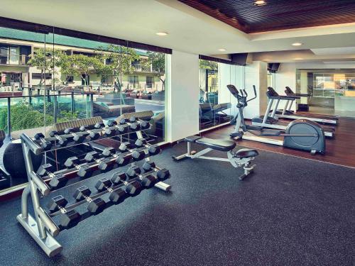 The fitness centre and/or fitness facilities at Mercure Bali Legian