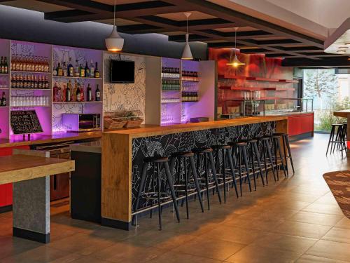 Ibis Los Mochis tesisinde lounge veya bar alanı