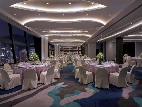 Foto da galeria de The Park Lane Hong Kong, a Pullman Hotel em Hong Kong