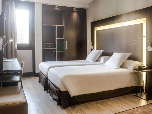 Novotel Madrid Center Image