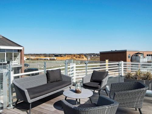 Μπαλκόνι ή βεράντα στο 8 person holiday home in Ringkøbing-By Traum