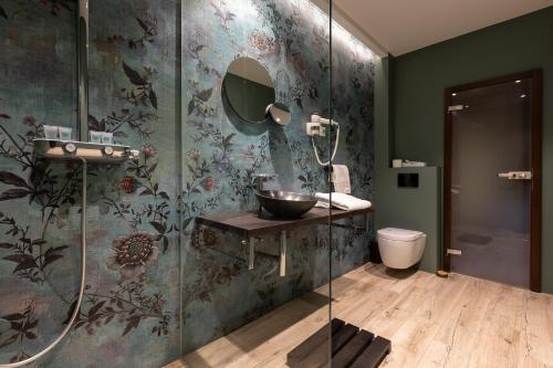 Kúpeľňa v ubytovaní Darovanský Dvůr - Wellness & Golf Hotel