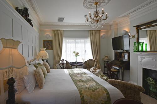 Haven Hall Hotelにあるベッド