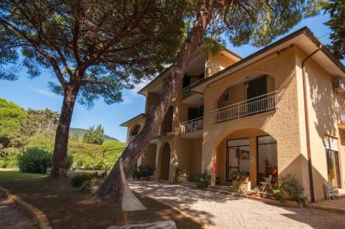 Imagen de la galería de Residence Golfo Della Lacona, en Lacona