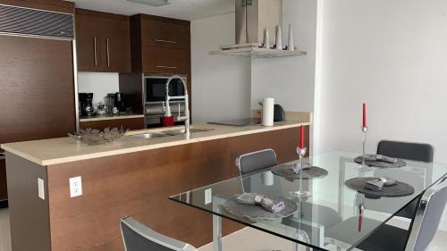 Brickell Avenue URBAN RESORT – Photos 3