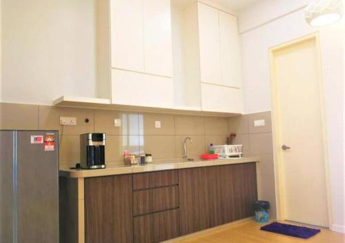 Cucina o angolo cottura di Woodsbury homestay Studio 57 Butterworth