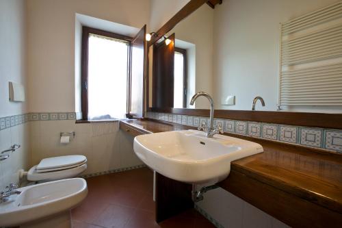 Phòng tắm tại Agriturismo il Torrione