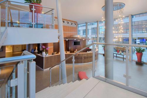 a view of the lobby of a building at Savhotel Mantegna Padova in Padova