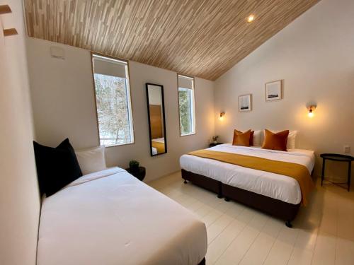 Zen Chalets - Walk to Happo-One Gondola - Main Village Location
