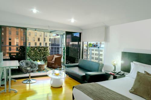 Posezení v ubytování Hotel Regency Suites La Feria