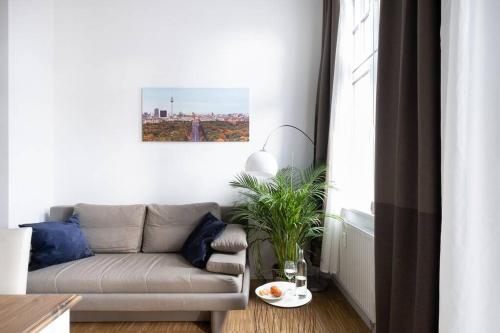 SC 05 by ROCKCHAIR Apartments l SUPERHOST Status l 2 Bedrooms Boxspringbeds Balcony Elevator - Cozy Family & Business Flair welcomes you! photo 27