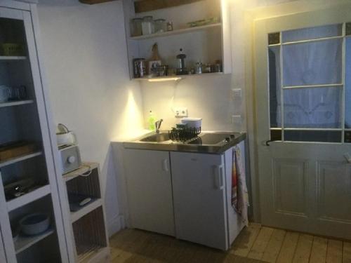Dapur atau dapur kecil di Ferienwohnung Bachmanns Witwe