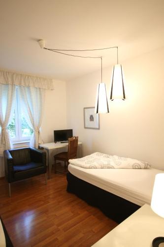 Tempat tidur dalam kamar di Hochwertige Serviced Apartments und Monteurwohnungen in Mülheim an der Ruhr